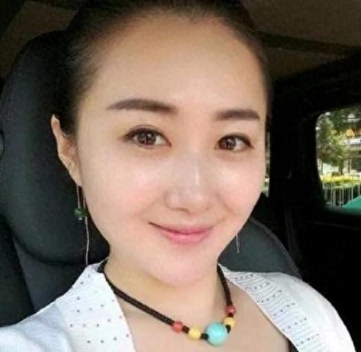 宋小宝妻子美貌出众，龙凤胎儿女继承其优良基因